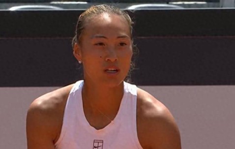 郑钦文成功挺进罗马站32强，并迎来两大利好消息，战线更进一步