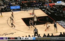 DB视讯官网还得练啊老弟🤨！德罗赞假动作晃起英雄心 屡次上课奥萨尔