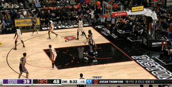 DB视讯官网还得练啊老弟🤨！德罗赞假动作晃起英雄心 屡次上课奥萨尔